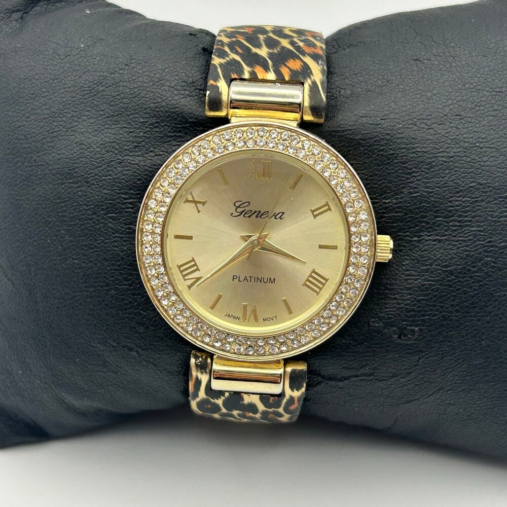 Geneva Platinum Women's Leopard Print Bangle Cuff Fashion Watch New Battery